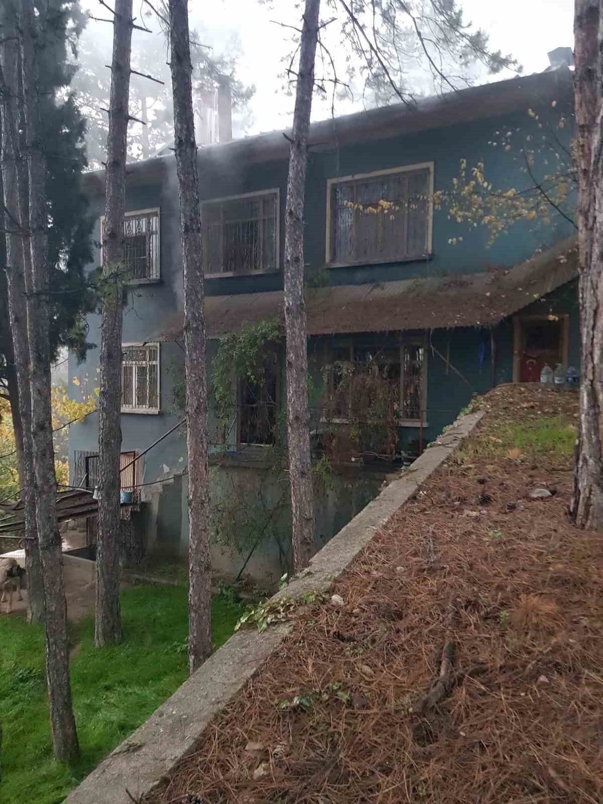 Mutfakta çıkan yangın söndürüldü
