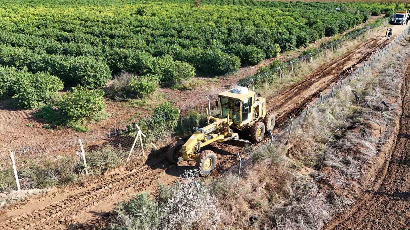 Tarsus’ta iki mahallede yol çalışmaları tamamlandı