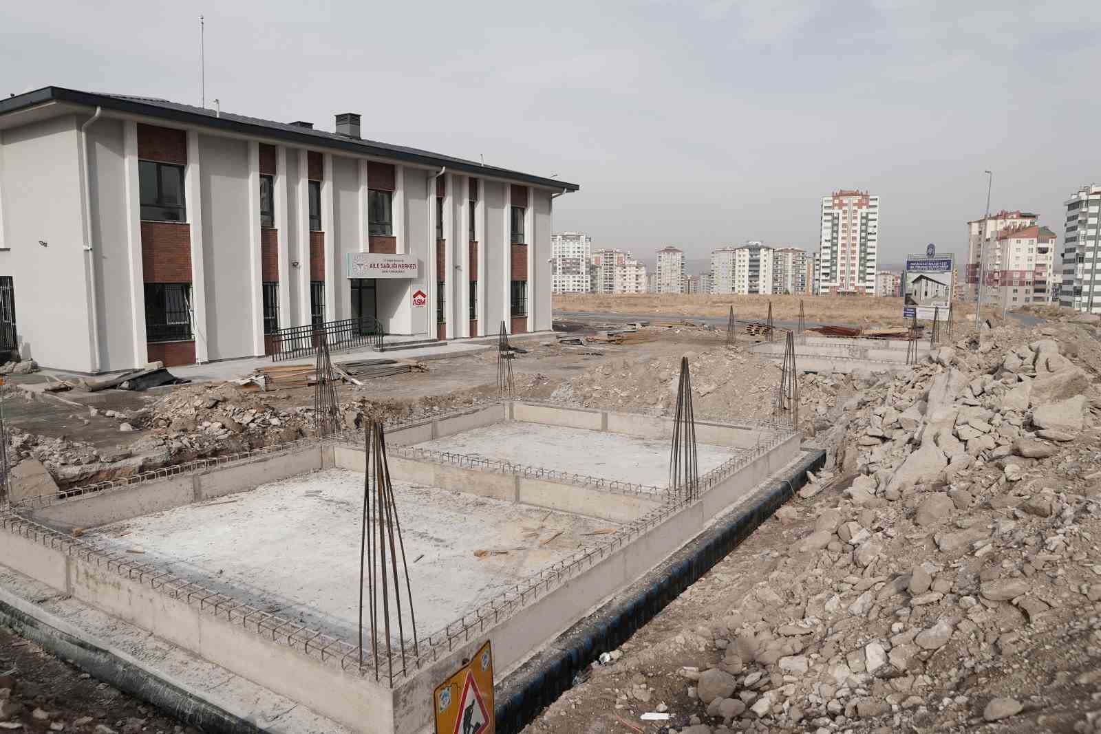 Melikgazi&rsquo;de Asım-T&uuml;rkan Balcı Aile Sağlık Merkezi&rsquo;nde sona geldi
