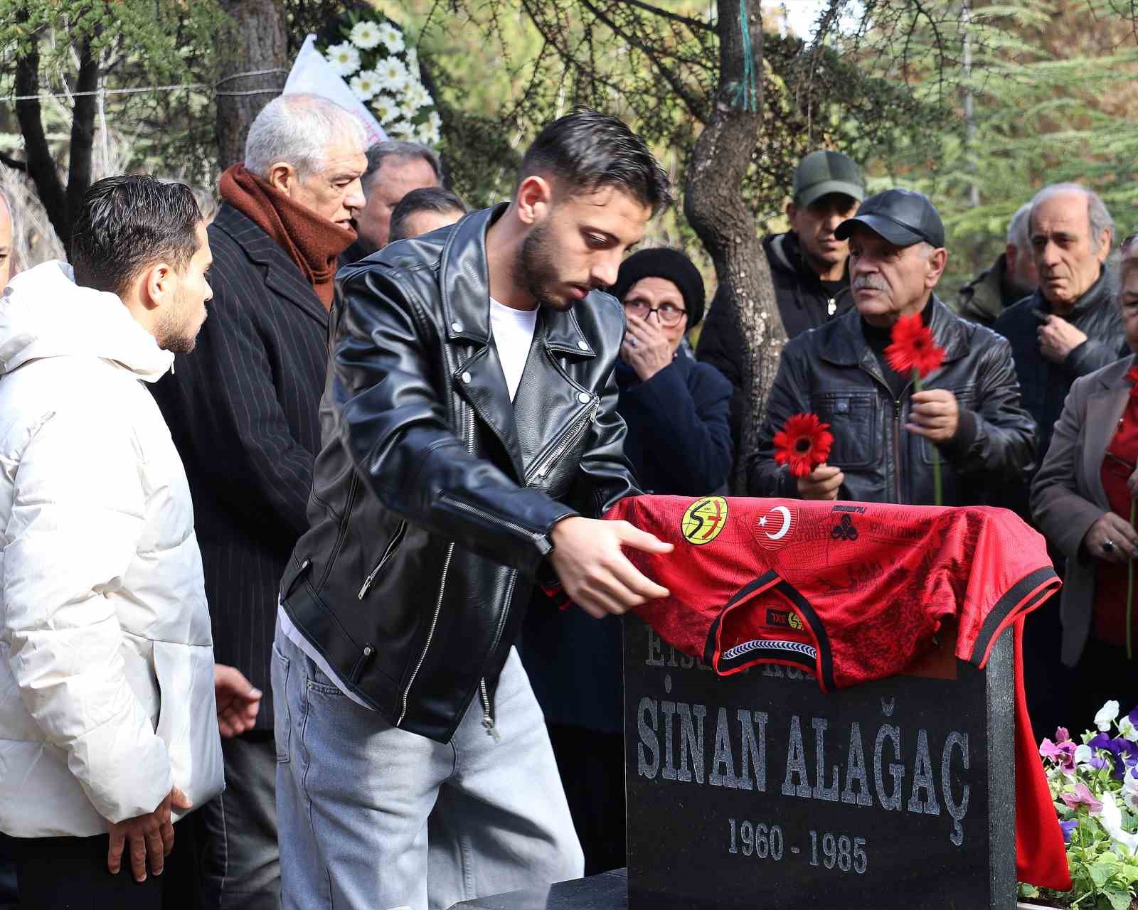 Milli kaleci Sinan Alağaç, vefatının 40’ncı yılında anıldı