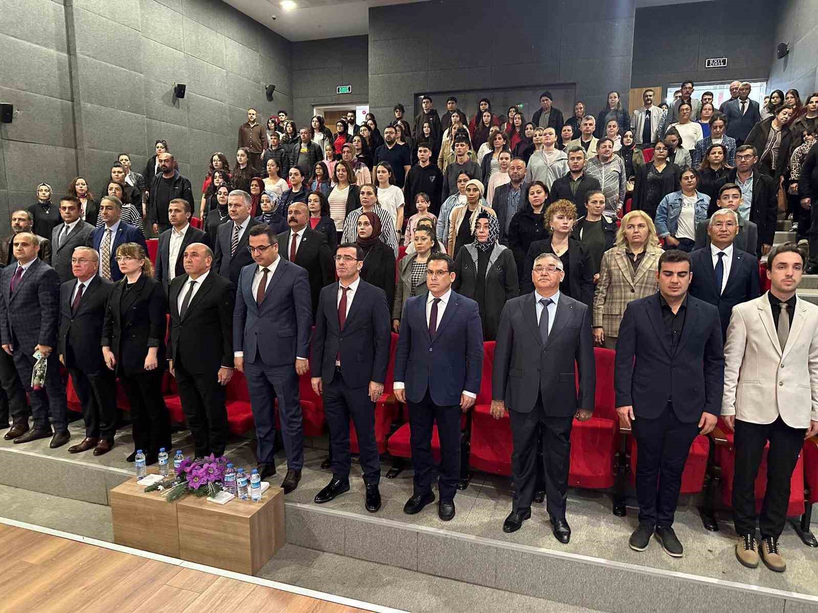 Sarıgöl’de 24 Kasım Öğretmenler Günü coşkuyla kutlandı
