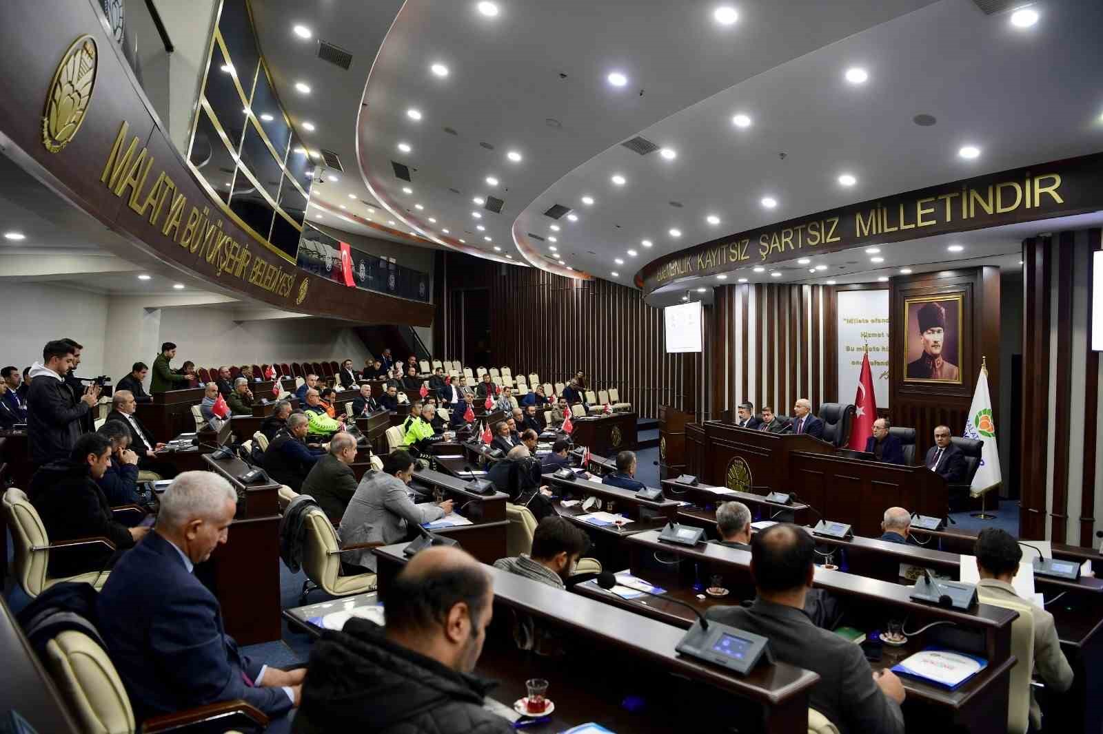 Başkan Er: "269 araç 1117 personelle sahada olacağız"