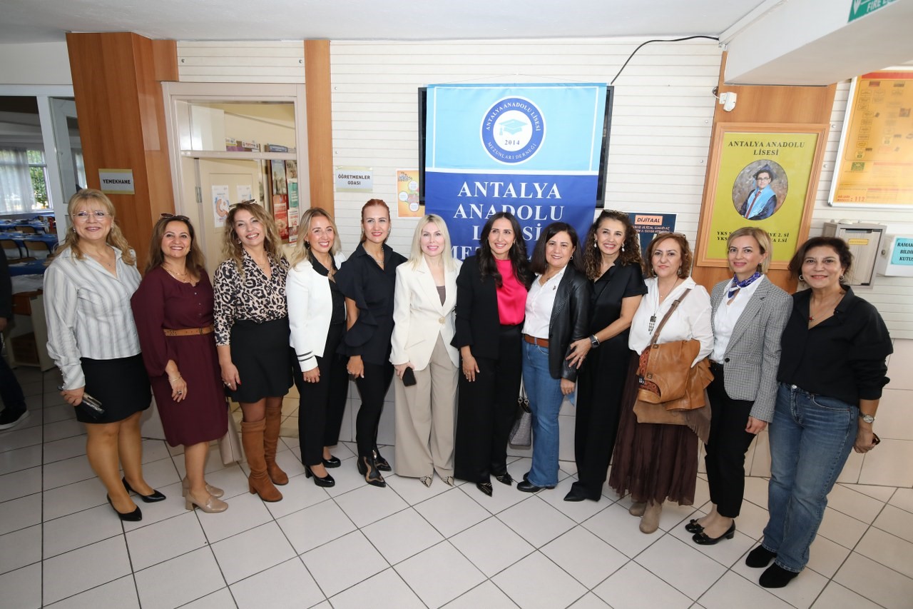 Rektör Özkan, mezunu olduğu okulun yenilenmesine destek verdi