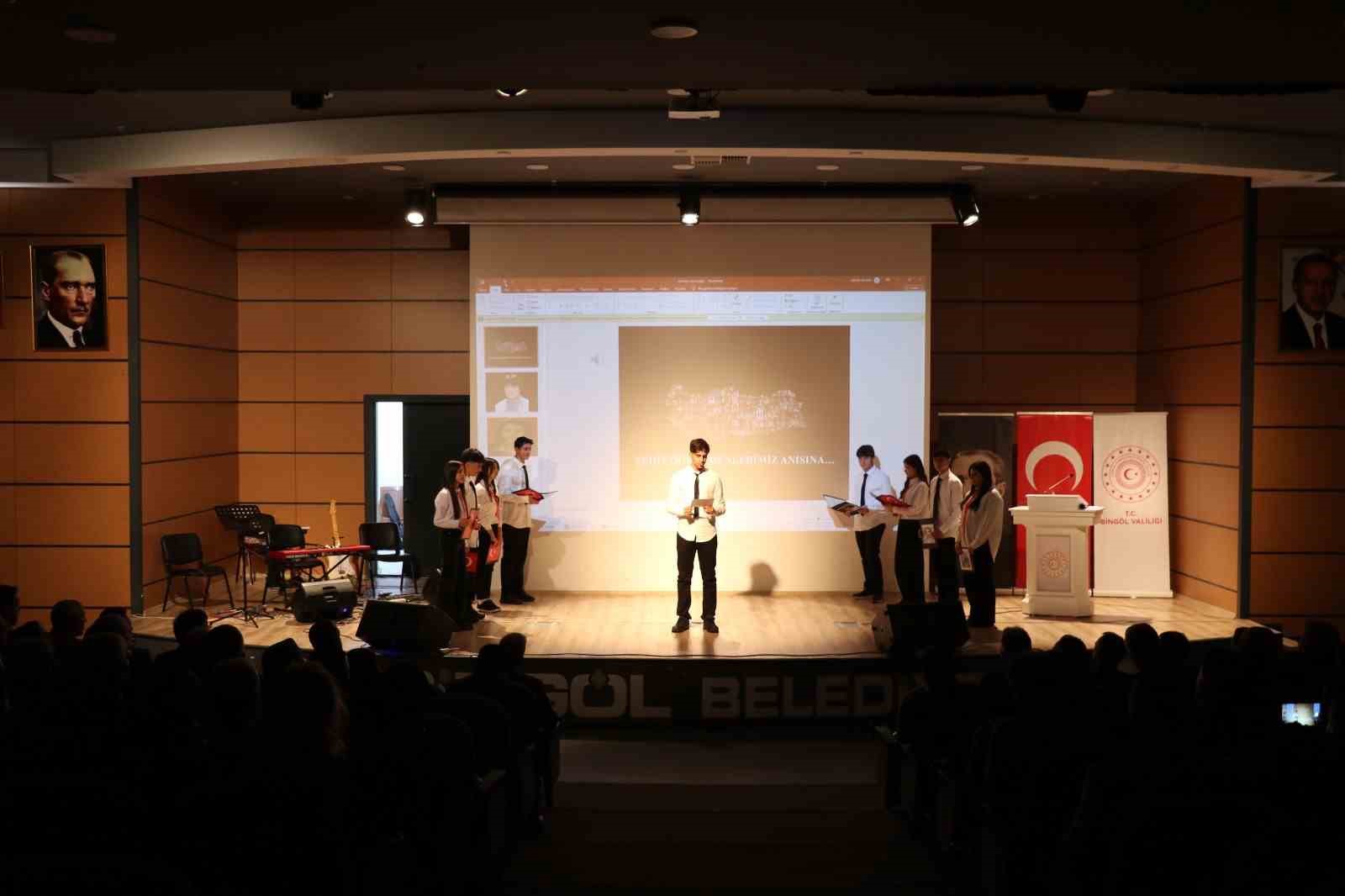 Bingöl’de Öğretmenler Günü coşkuyla kutlandı