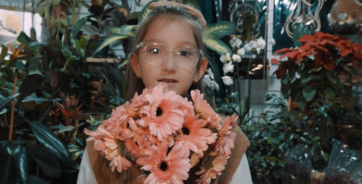 Esnaf ve vatandaşlar öğretmenler için kamera karşısına geçti