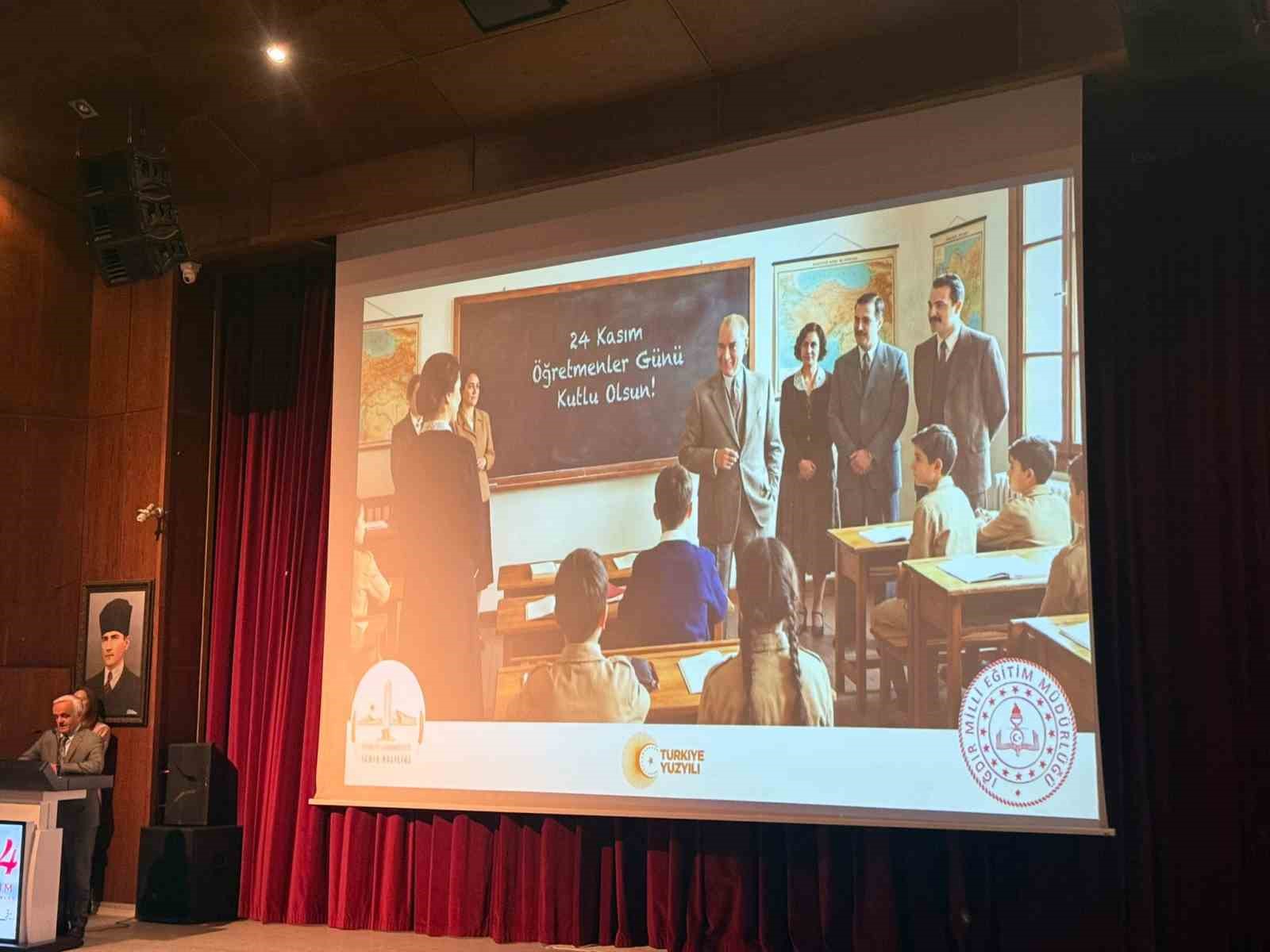 Iğdır’da 24 Kasım öğretmenler günü kutlama programı düzenlendi