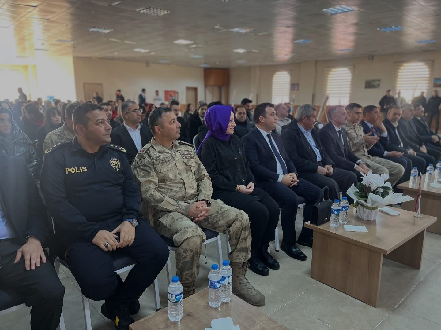 Patnos’ta Öğretmenler Günü kutlandı
