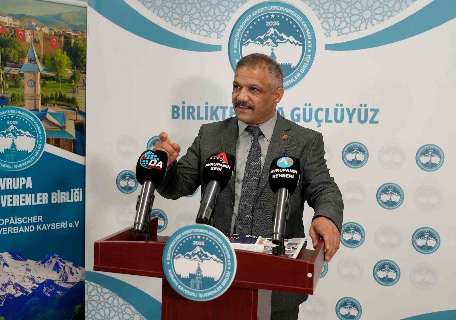 AKİB Başkanı Hızar: "Öğretmenler ülkenin geleceğini inşa eden en önemli güçtür"