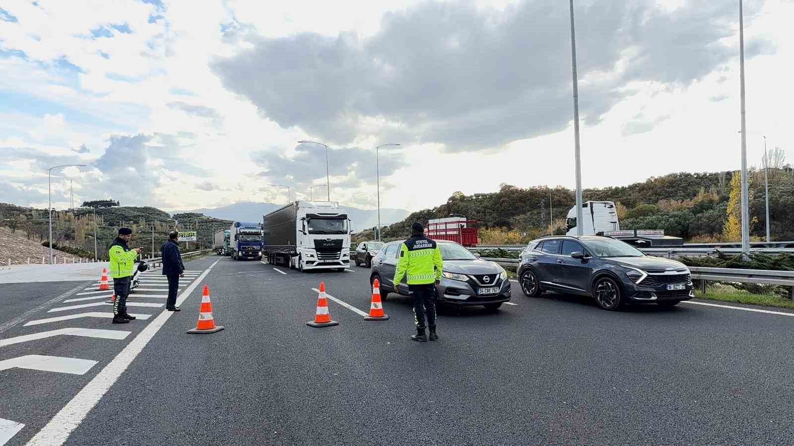 Su tankeri küle döndü