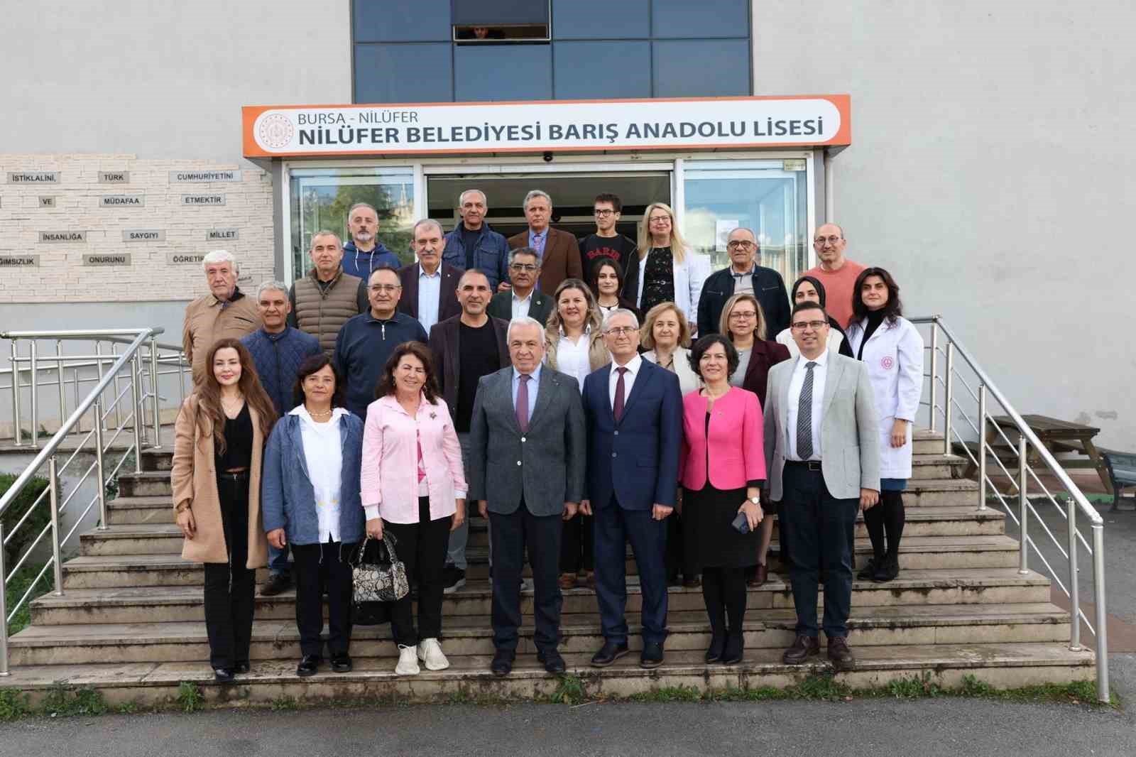 Başkan Şadi Özdemir: "Geleceği kuran öğretmenlerdir"