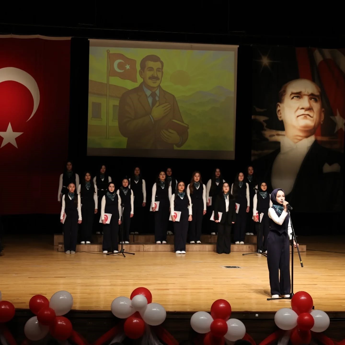 K&uuml;tahya&rsquo;da &Ouml;ğretmenler G&uuml;n&uuml; coşkuyla kutlandı
