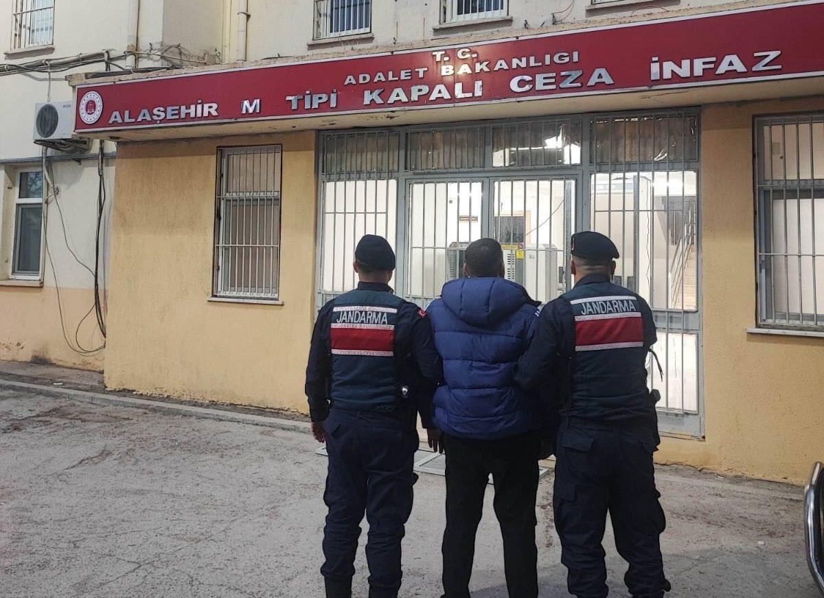 Alaşehir’de sentetik ecza operasyonu: 1 tutuklama