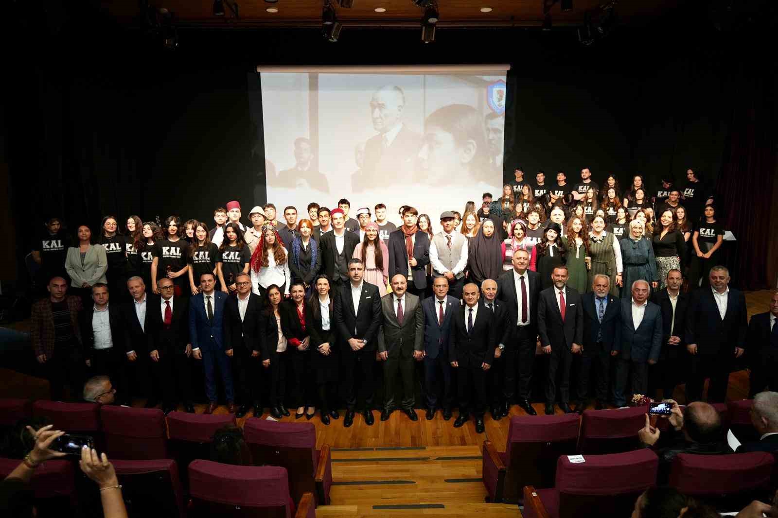 24 Kasım Öğretmenler Günü Kartal’da kutlandı
