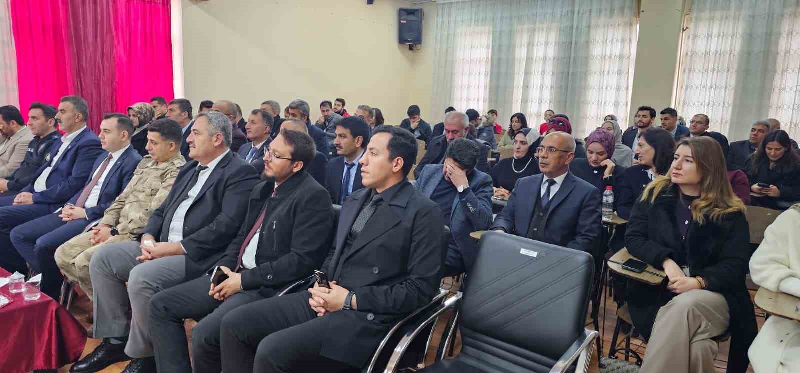 Muş’ta kaymakama bir yıl sonra anlamlı sürpriz
