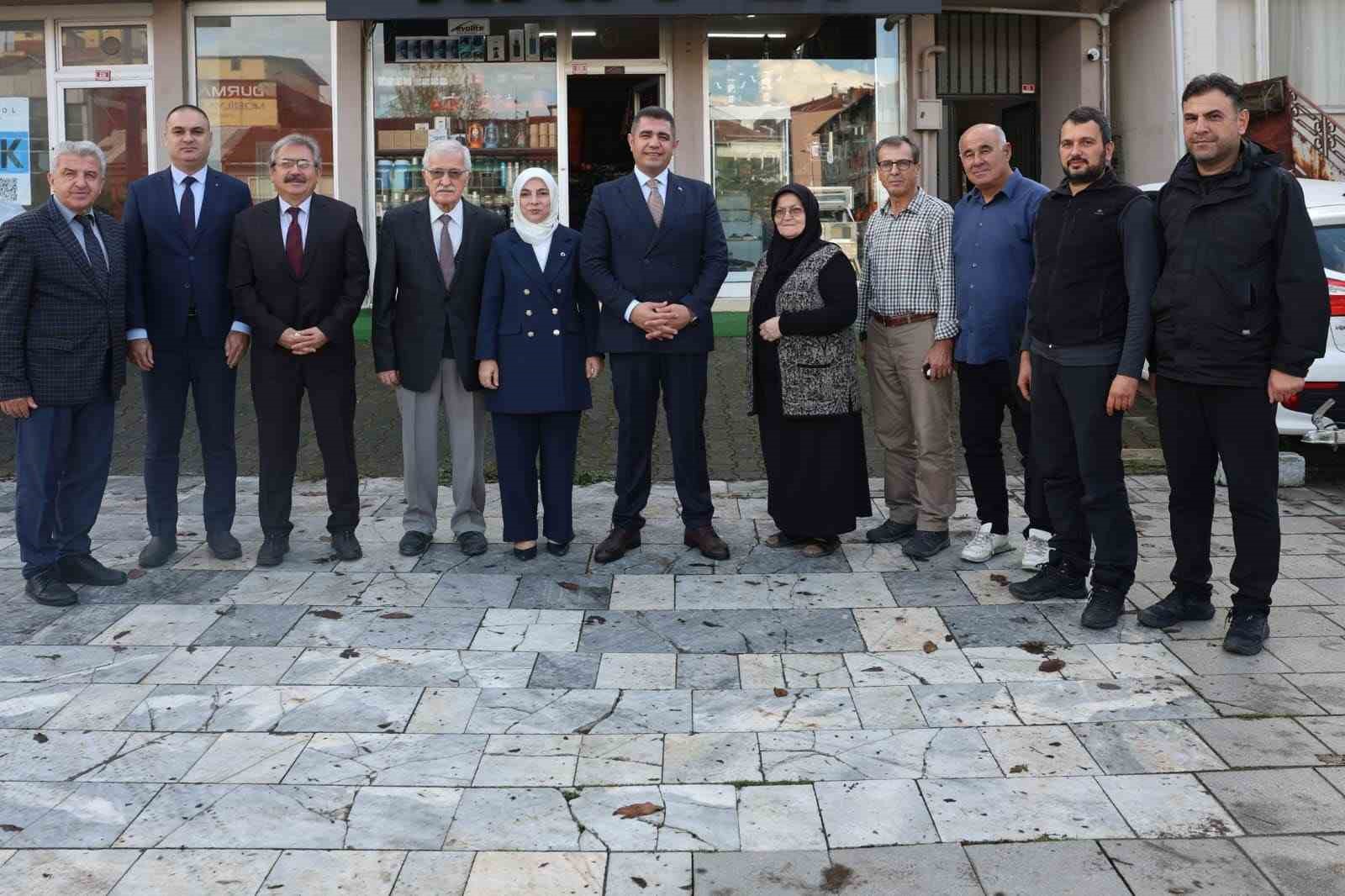 Emekli öğretmenler unutulmadı