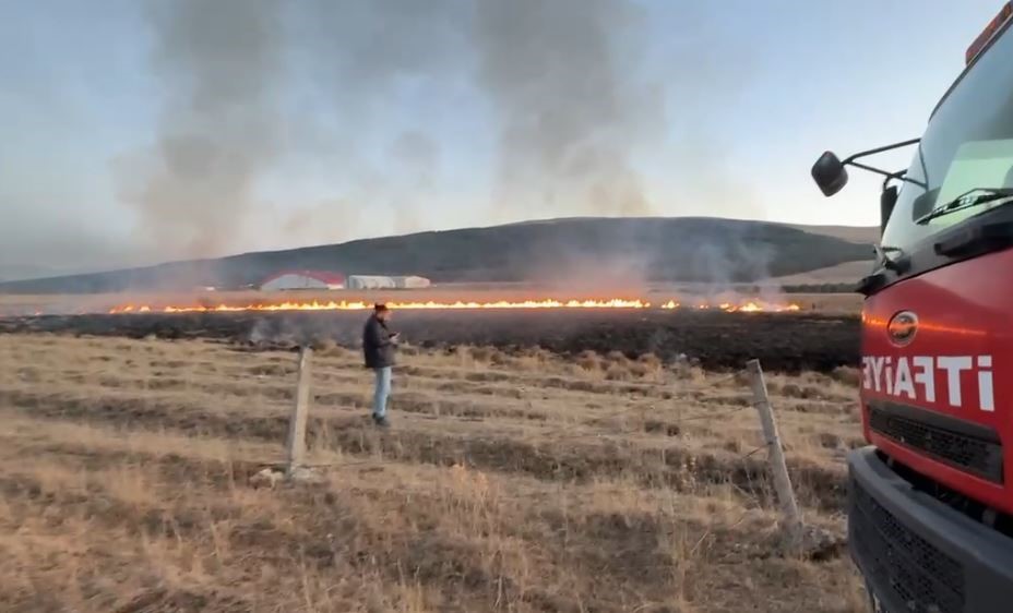 Putka Gölü’nde çıkan yangın korkuttu