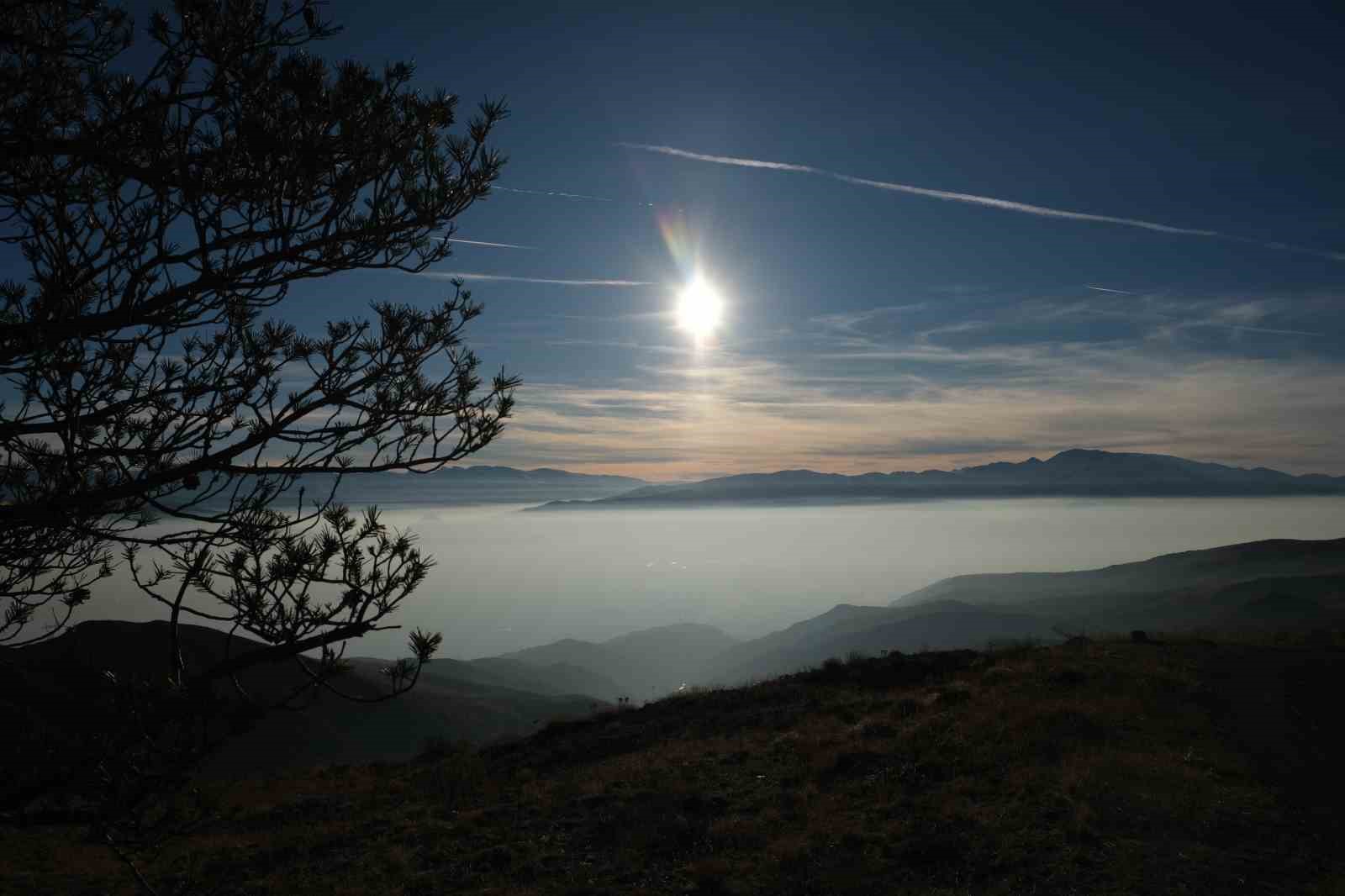 Erzincan’da kış masalı: Kar, güneş ve sis şehri kartpostala çevirdi