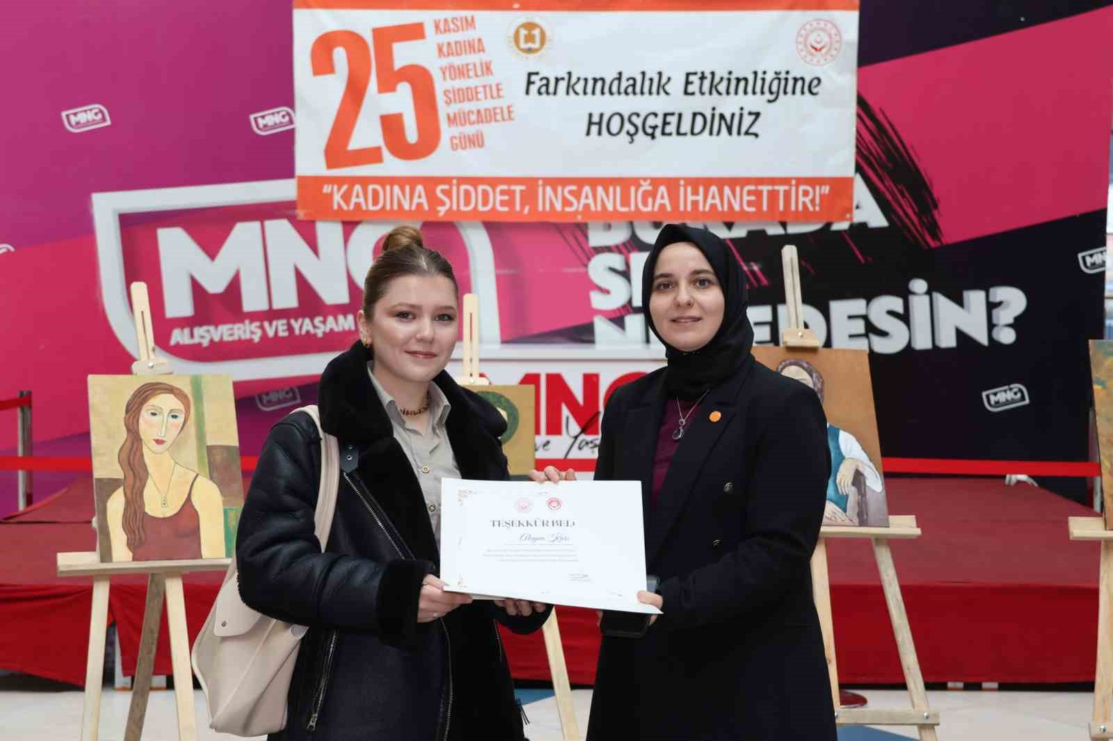 Erzurum&rsquo;da "25 kadın 25 hik&acirc;ye" sergisi a&ccedil;ıldı
