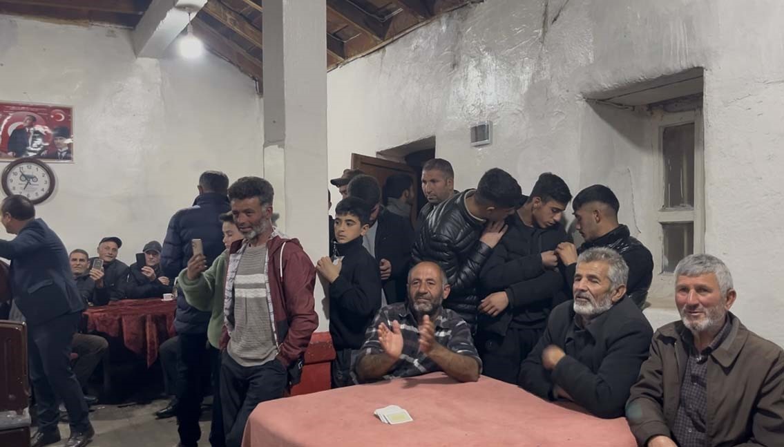 Kars’ın köylerinde sazın ve sözün ustaları aşıklık geleneğini yaşatıyor