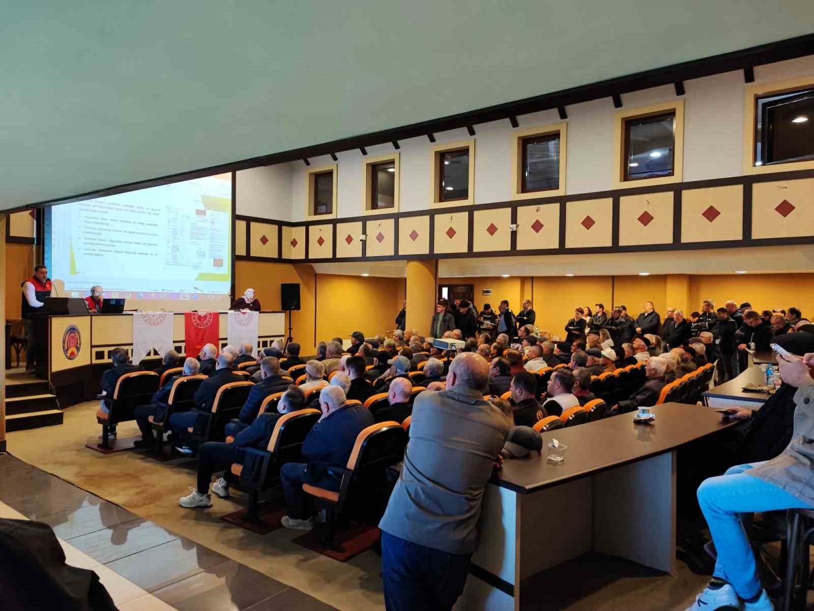 Kırklareli’nde çiftçiye B-reçete uygulaması anlatıldı: Tarım ilaçları reçeteyle satılacak