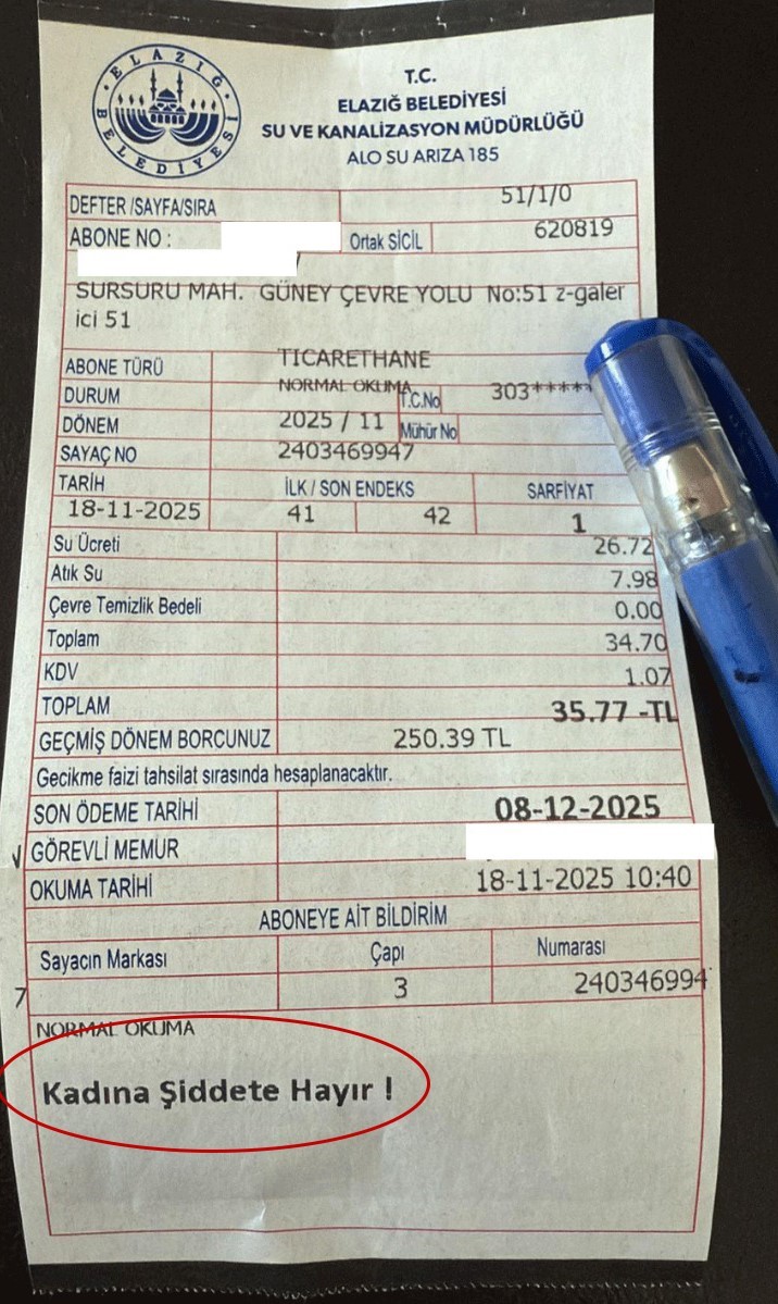 T&uuml;rkiye&rsquo;de ilk uygulama: Trafik sinyalizasyonlarında "Şiddete Hayır" ve "Kadına Saygı" mesajı
