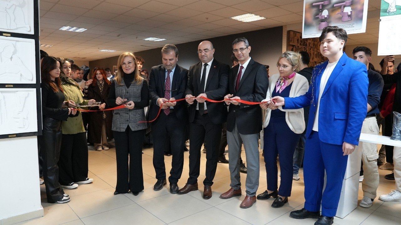 KBÜ’de endüstriyel tasarım sergisi ilgi gördü
