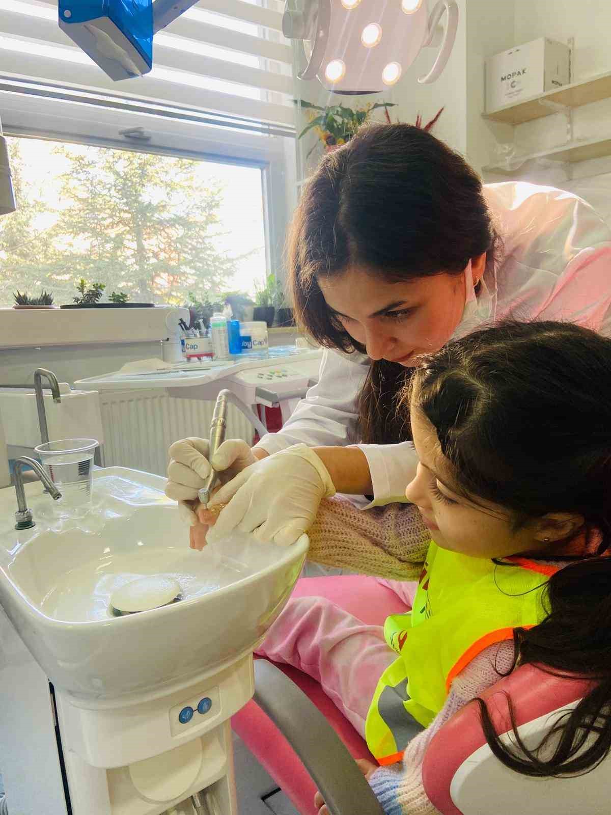 Minikler diş hastanesinde eğitici geziye katıldı