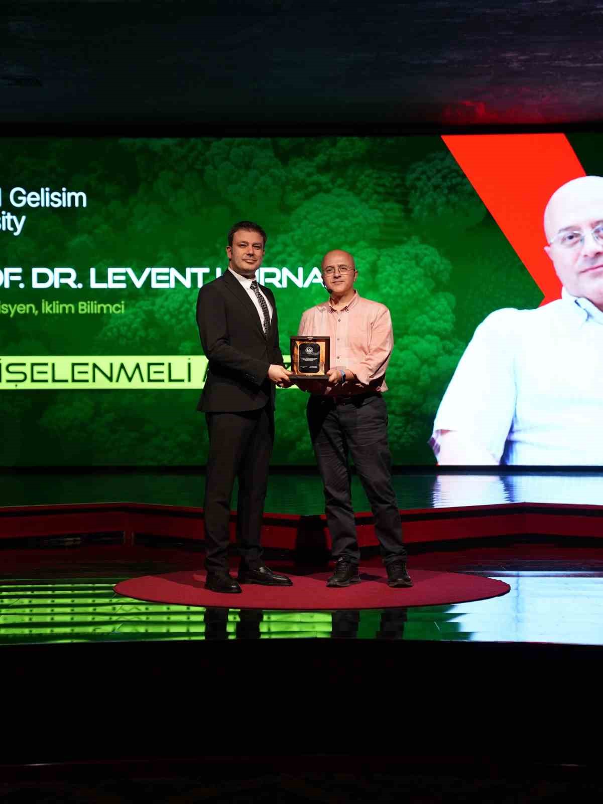 TEDx Istanbul Gelisim University - "Sürdürülebilirlik" etkinliği gerçekleştirildi