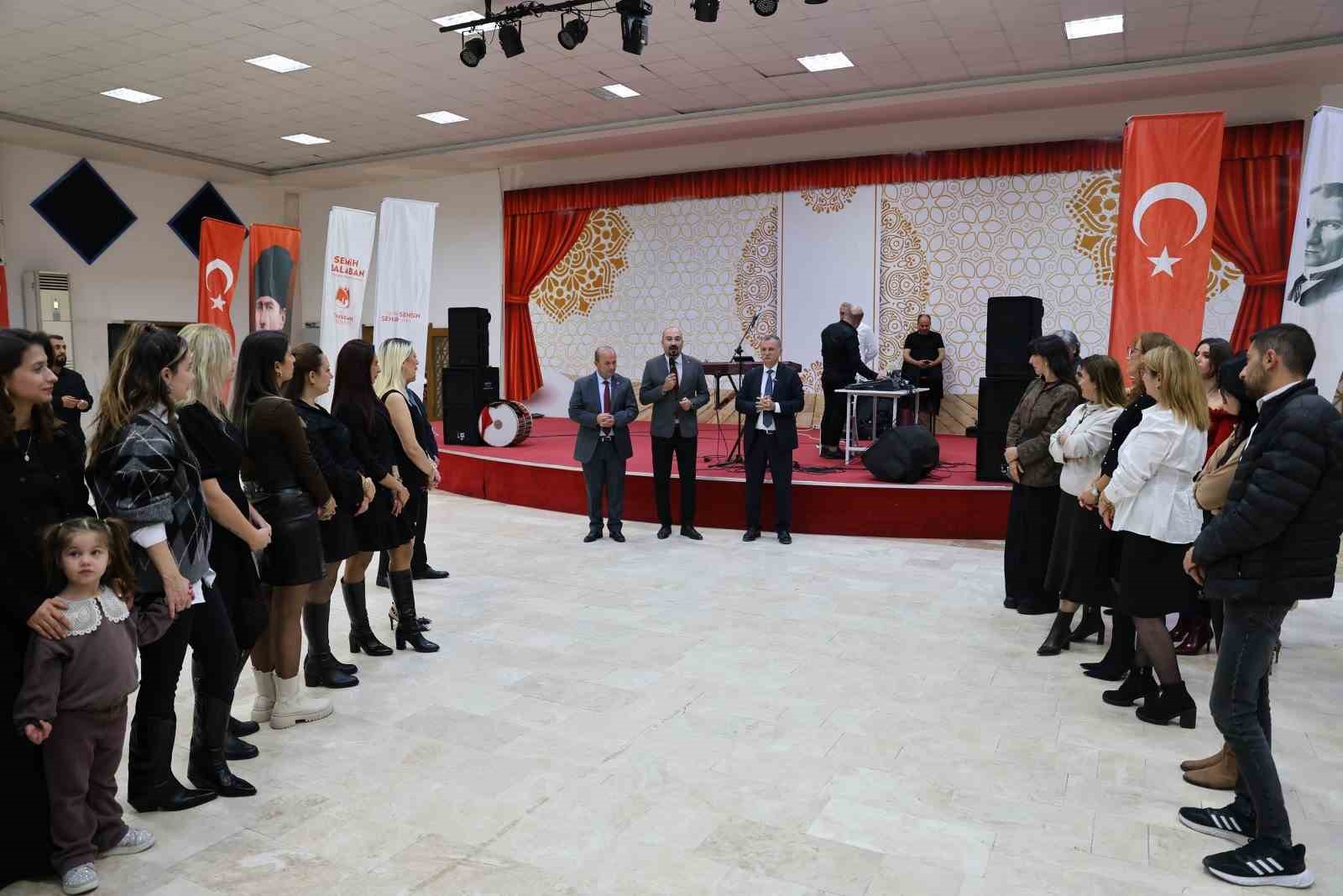 Yunusemreli &ouml;ğretmenler unutulmadı
