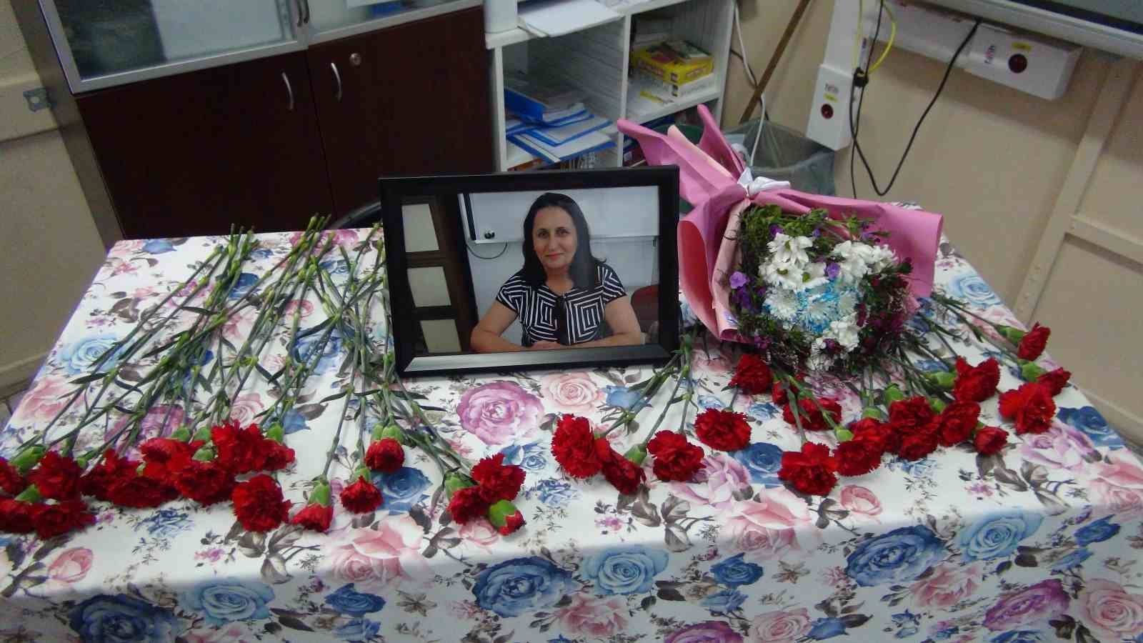 Kazada hayatını kaybeden Gülşen öğretmenin okulunda hüzün