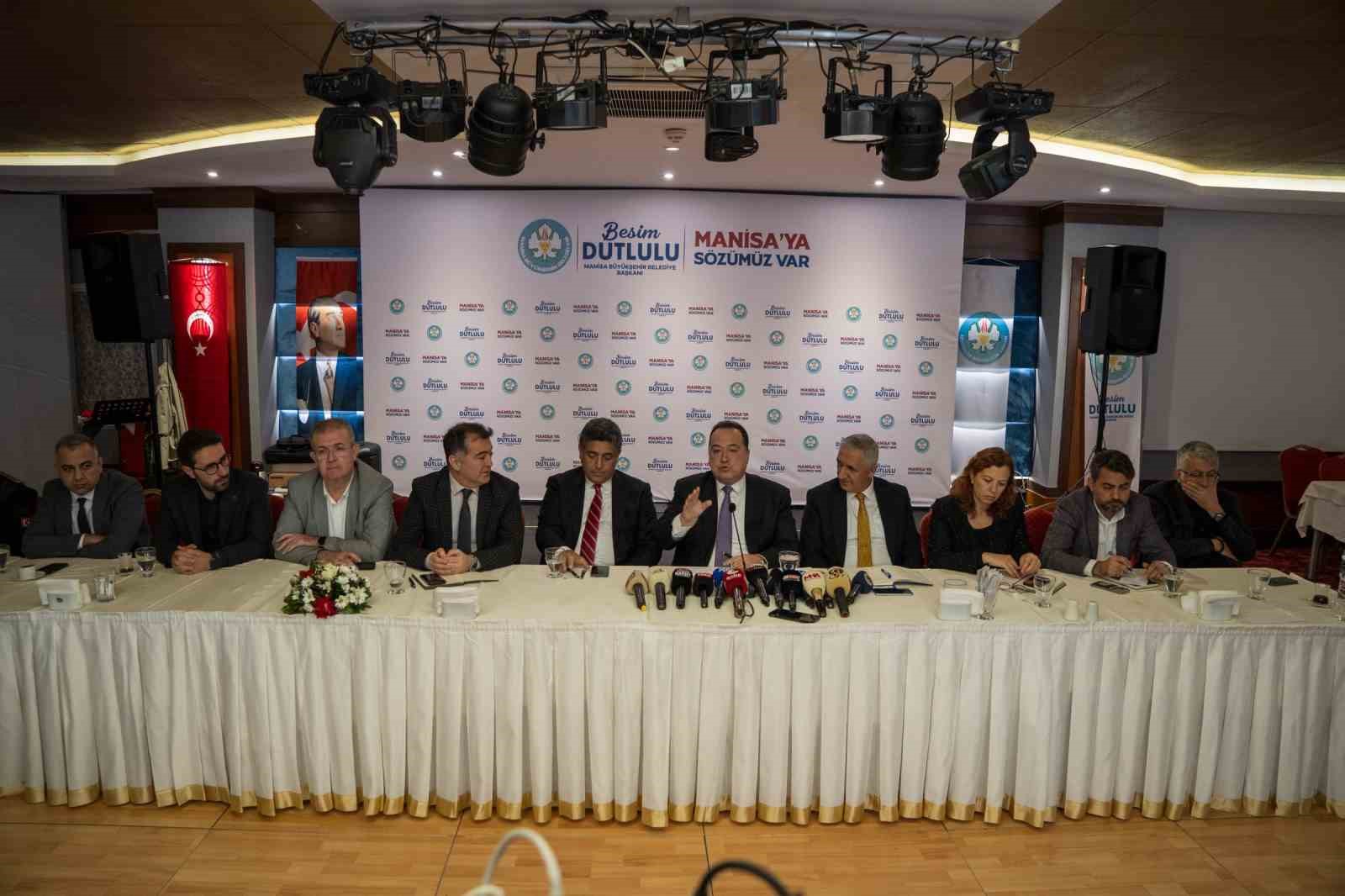 Başkan Dutlulu: "2000 yılından &ouml;nce yapılmış evlerin hepsi riskli evler"
