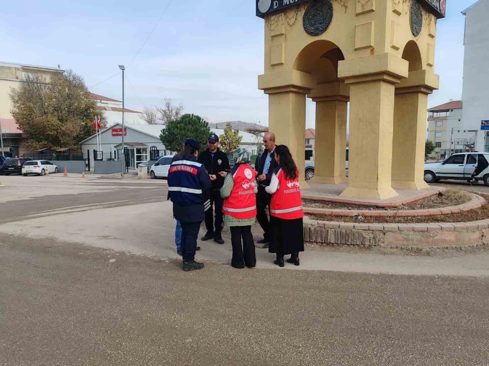 Polis ve jandarma kadınlar için sahaya indi