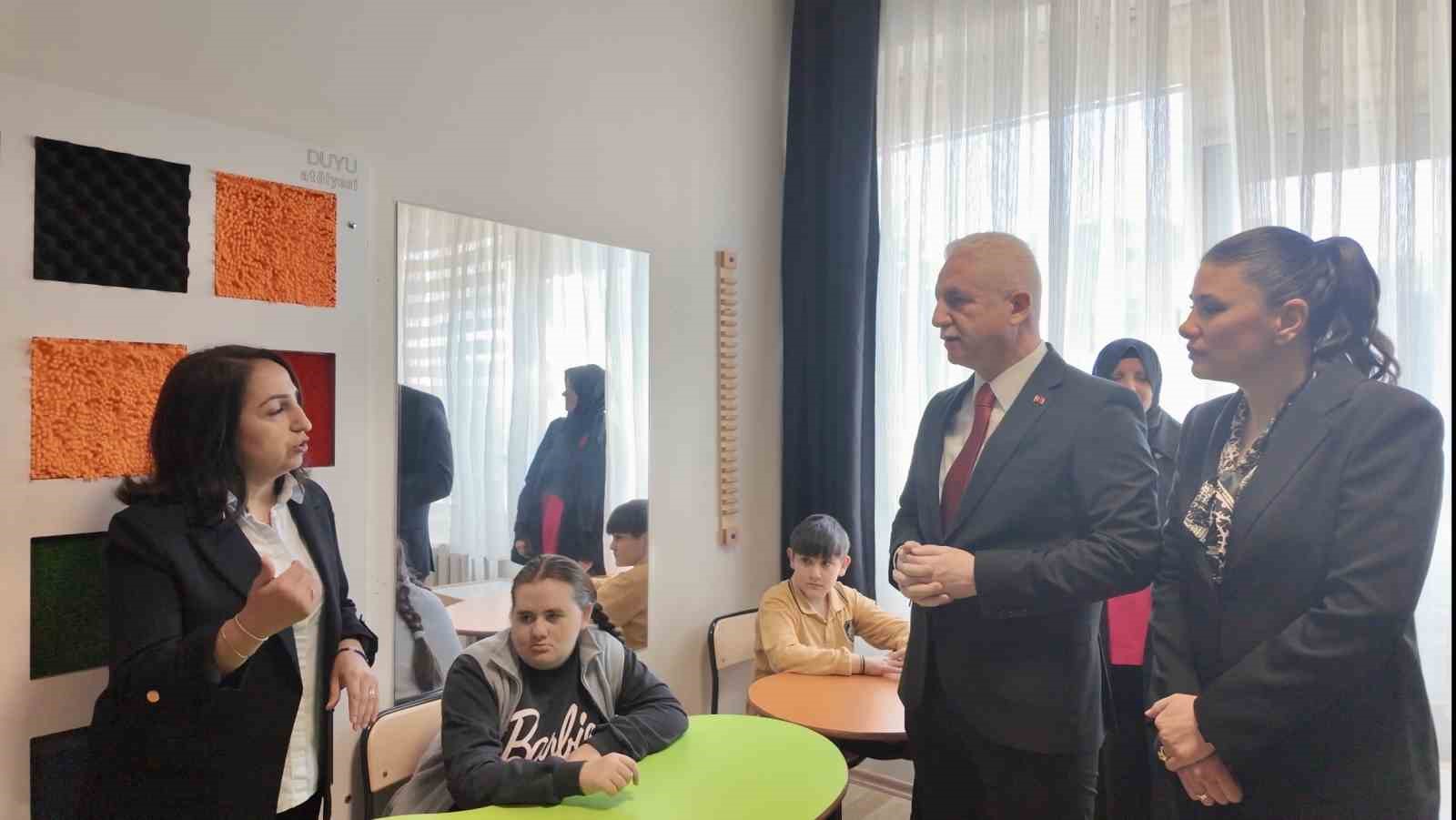 Mahalle mahalle engelsiz eğitim