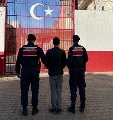 Aydın’da aranan 2 şahıs yakalandı