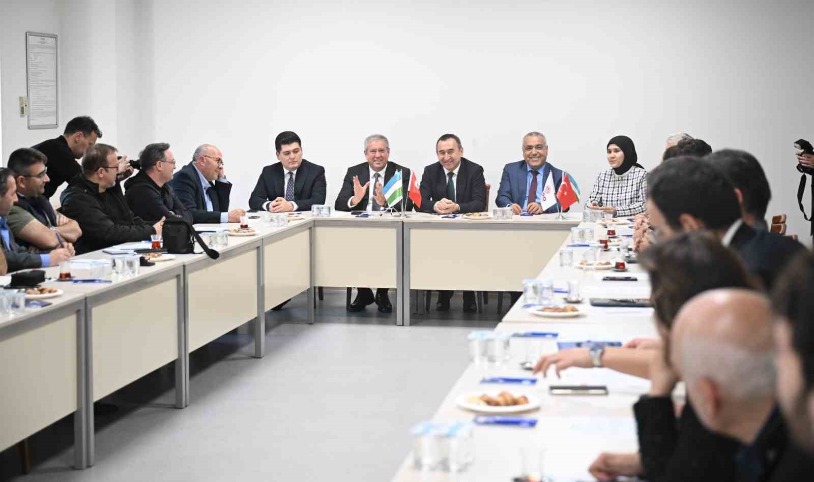 Özbekistan Büyükelçisi İlkhom Khaydarov BTSO’da
