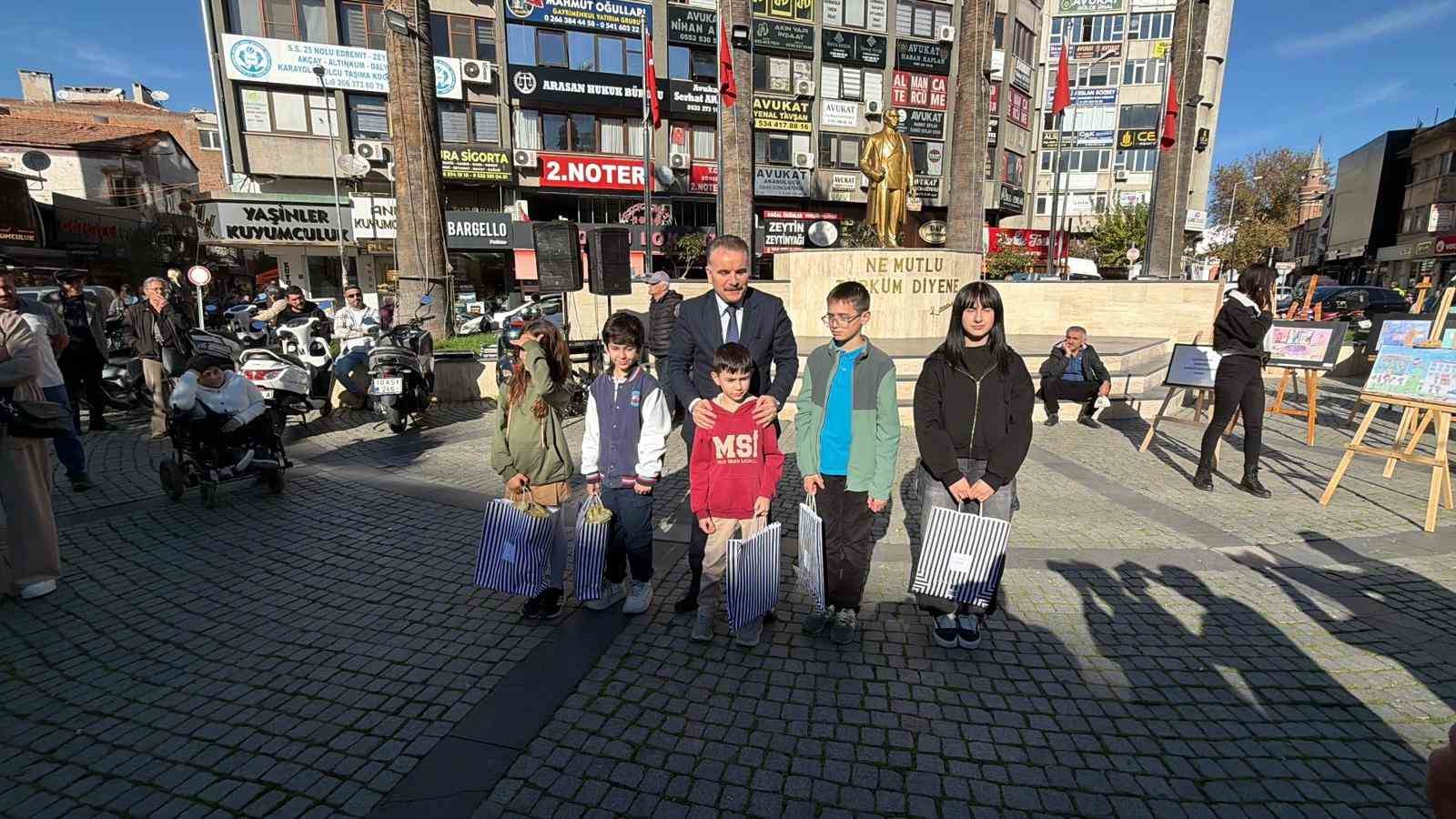 Edremit’te jandarmadan ’Benim Güvenli Evim’ Projesi