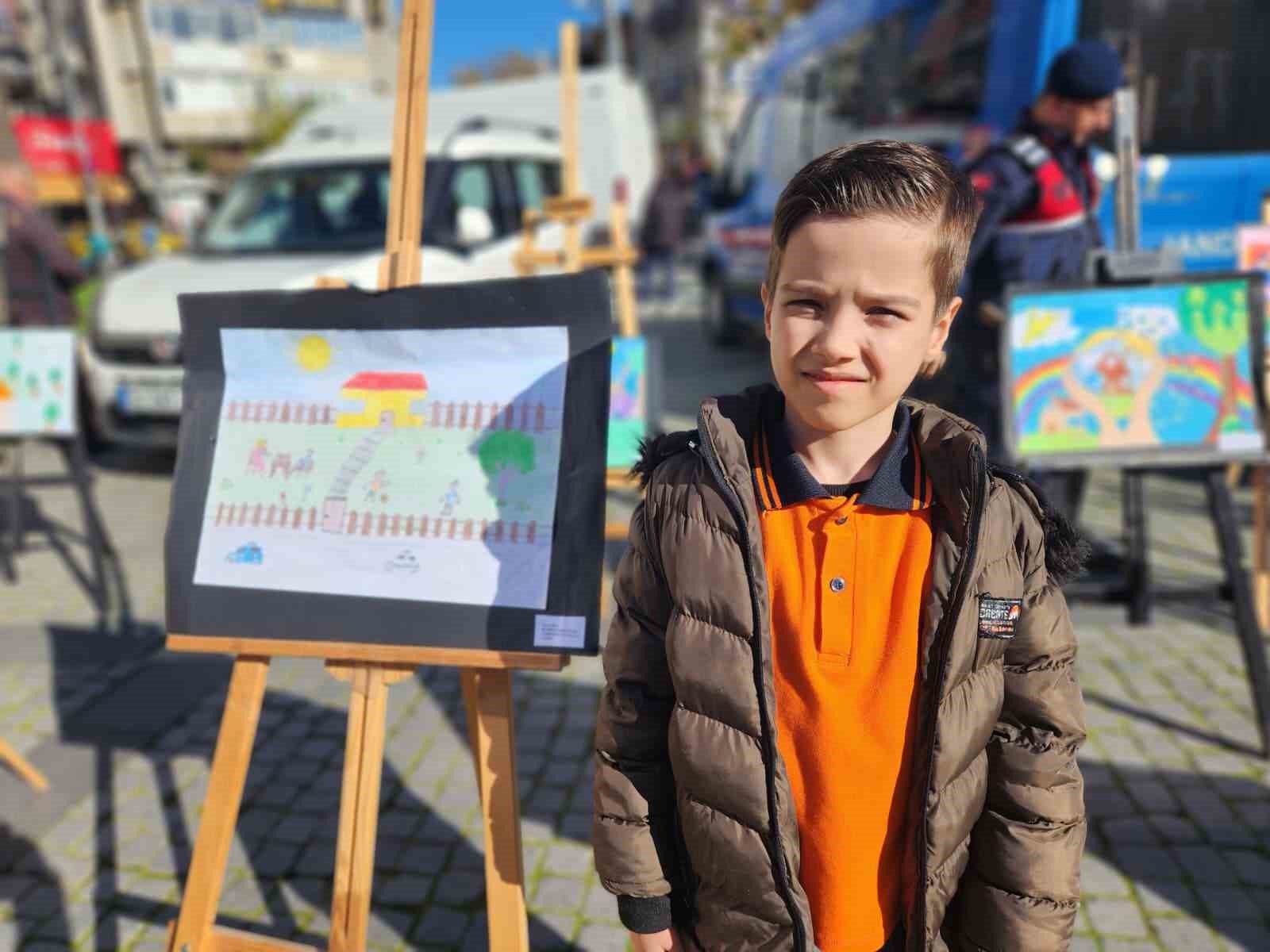 Edremit’te jandarmadan ’Benim Güvenli Evim’ Projesi