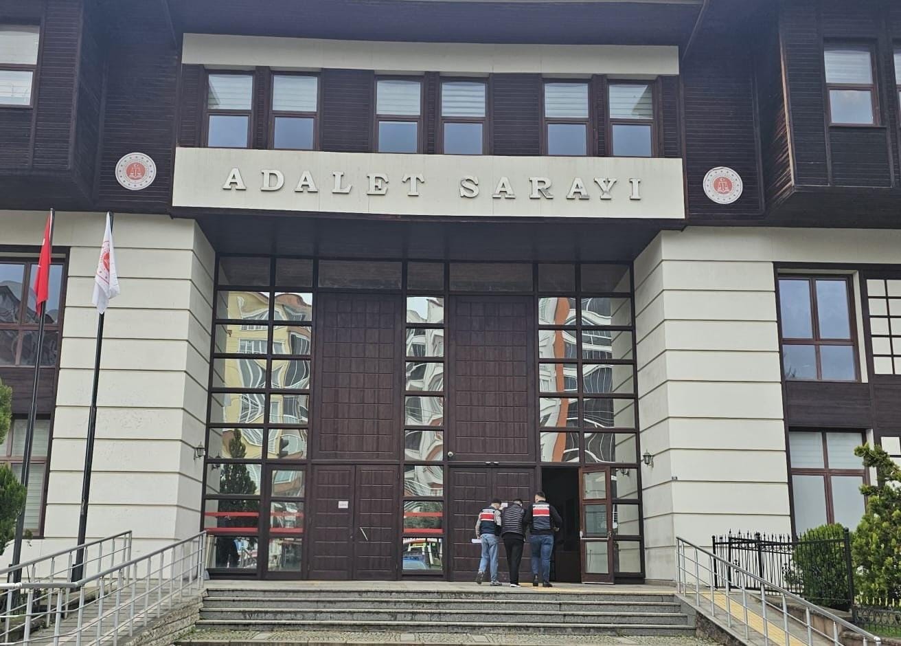 Rize’de 7 yıl 6 ay cezası bulunan şahıs yakalandı