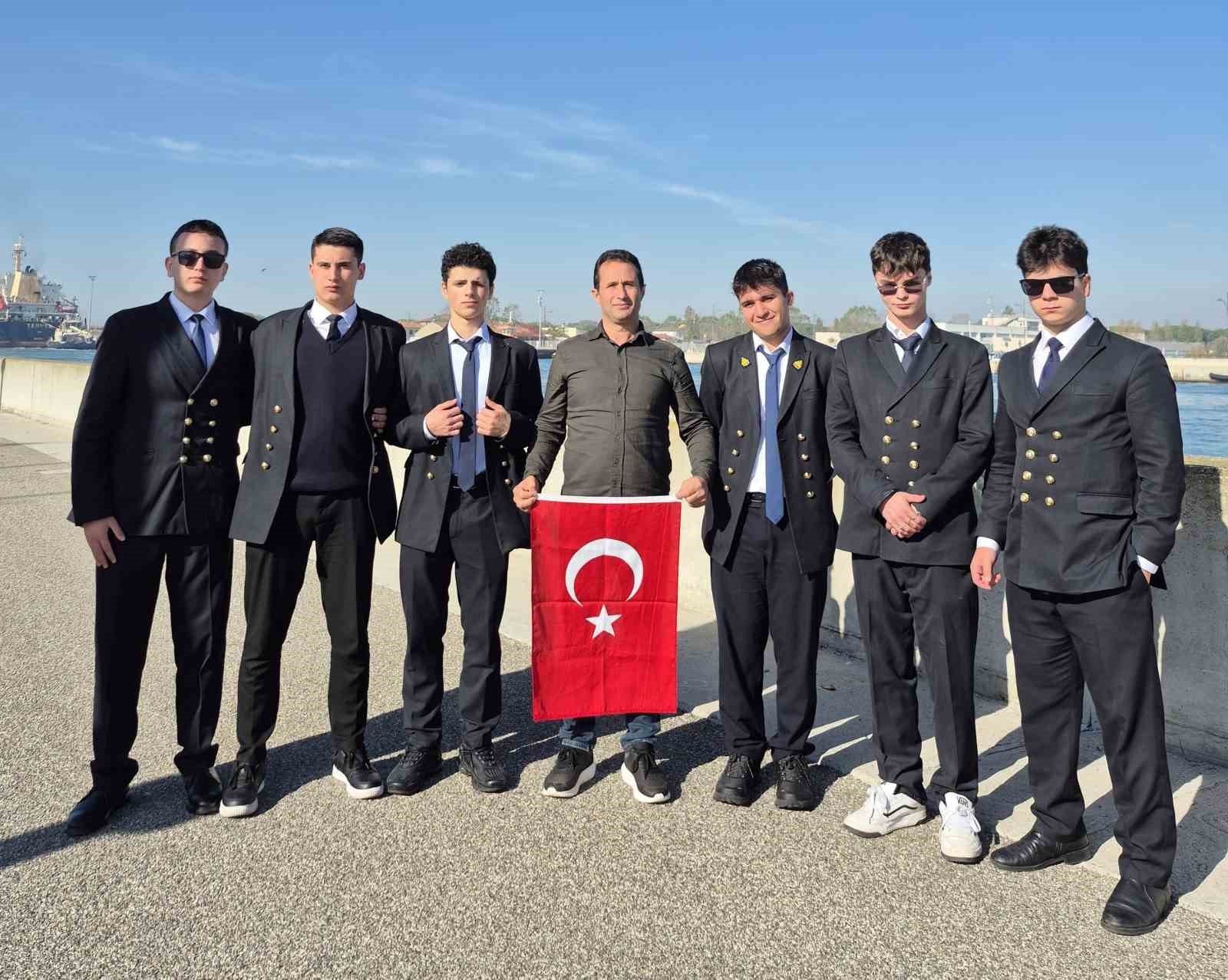 Liseli denizciler Avrupa’ya açılıyor
