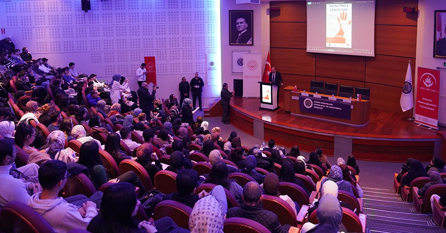 ET&Uuml; paydaşlığında &lsquo;Kadına y&ouml;nelik şiddetin izleri&rsquo; paneli d&uuml;zenlendi
