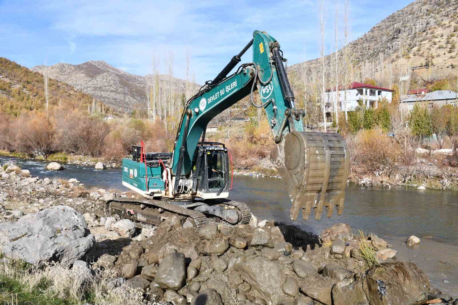 Devlet Kato Dağı eteklerinde sporcular için seferber oldu