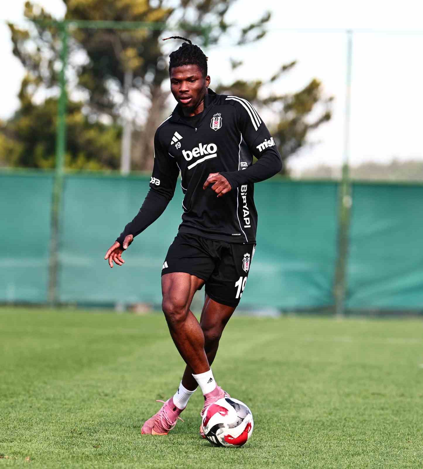 Beşiktaş, Fatih Karagümrük maçı hazırlıklarını sürdürdü
