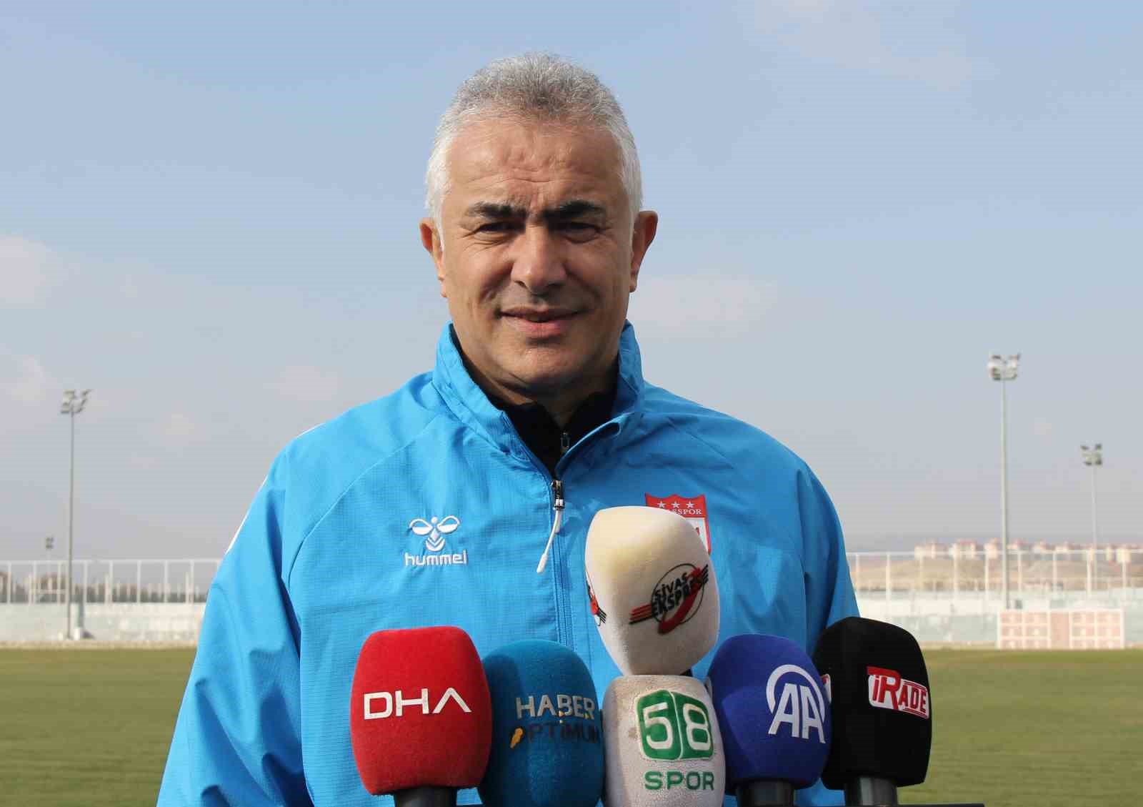 Mehmet Altıparmak: "Sivasspor’un hedefi şampiyonluktur"