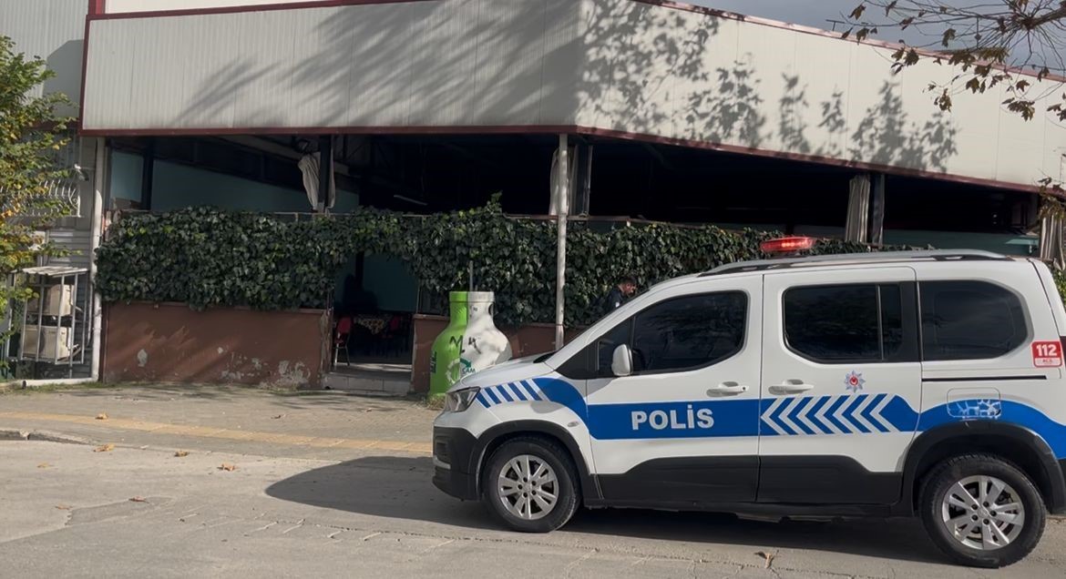 Kayınpederini tehdit edince, tüfekle kahvehanede basıldı: 30 suç kaydı bulunan eski damadını darp edip bıçakladı