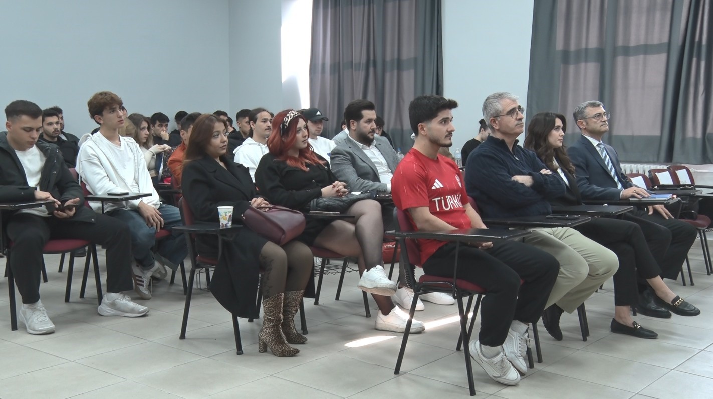 Dünya şampiyonu Muhammed Furkan Özbek’ten öğrencilere ilham veren buluşma