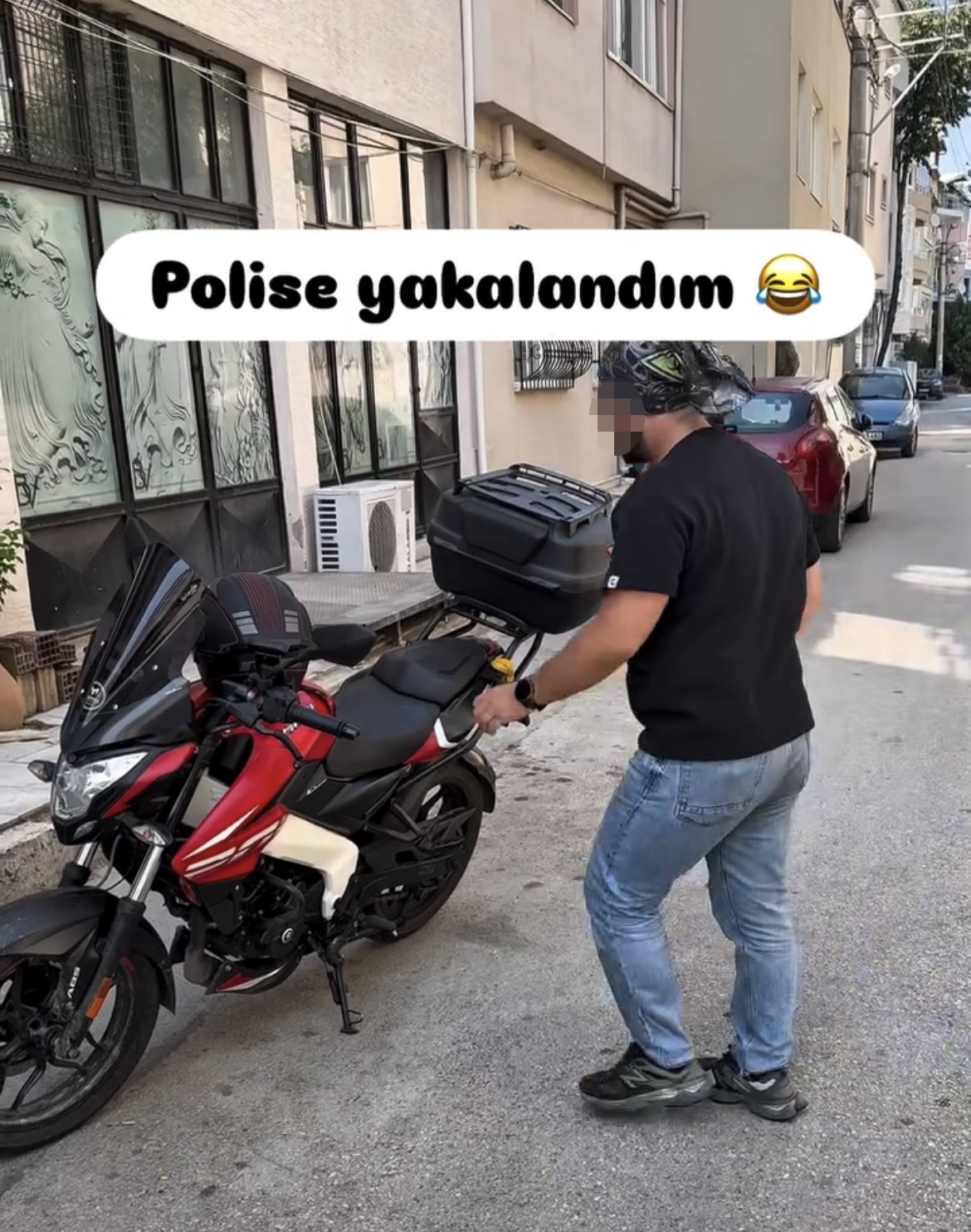 Bursa’da kurgu video çeken 2 şahıs polis kıyafeti giyince gözaltına alındı