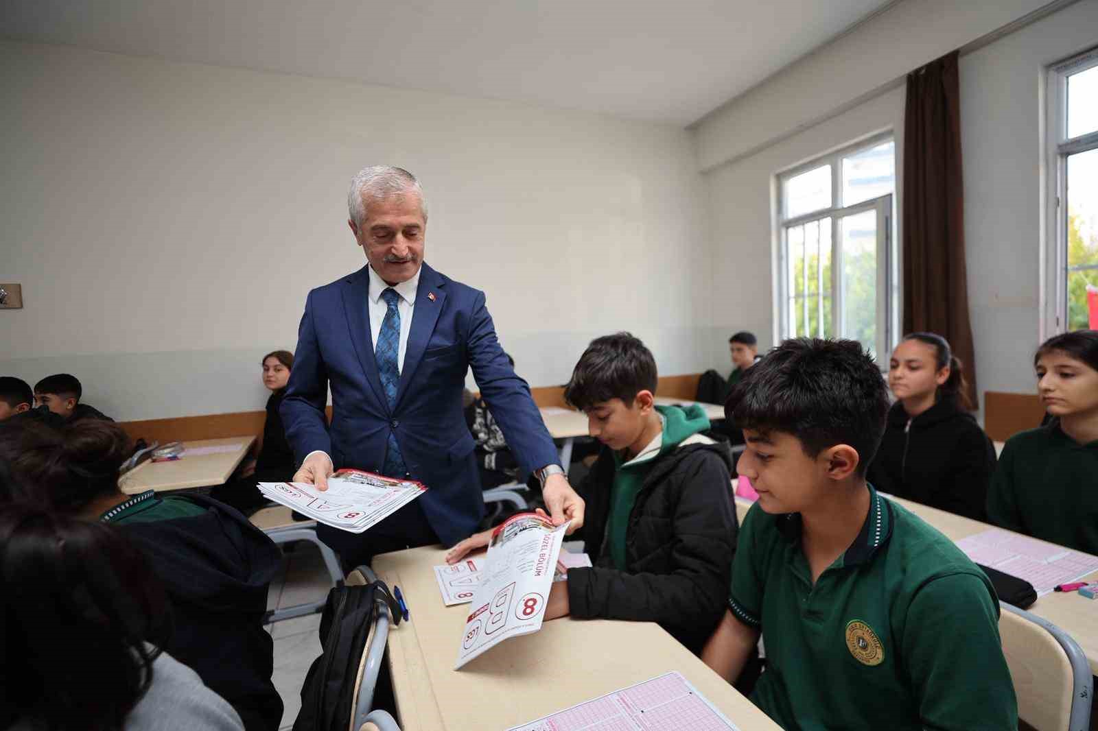 Şahinbey’den sınava hazırlanan öğrencilere önemli destek