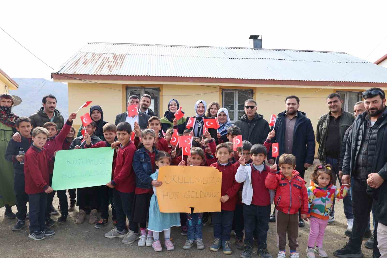 Ağrı’da "Okulum Beni Bekler Projesi" ile 9 yaşındaki öğrenci yeniden okula döndü