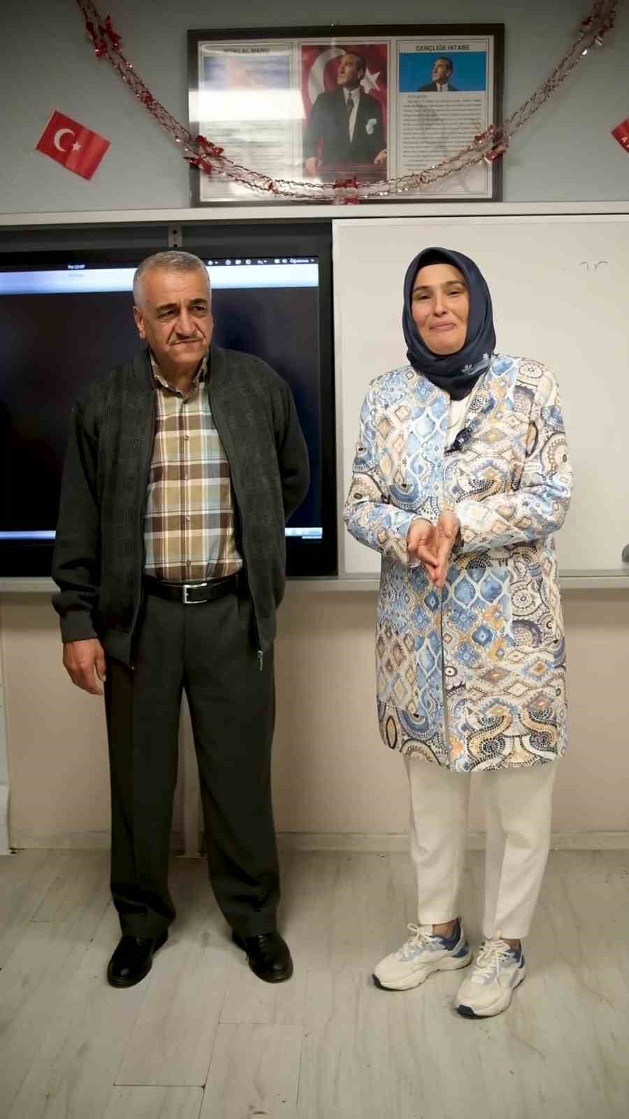 Mezun olduğu okula atanan &ouml;ğretmenden duygulandıran vefa
