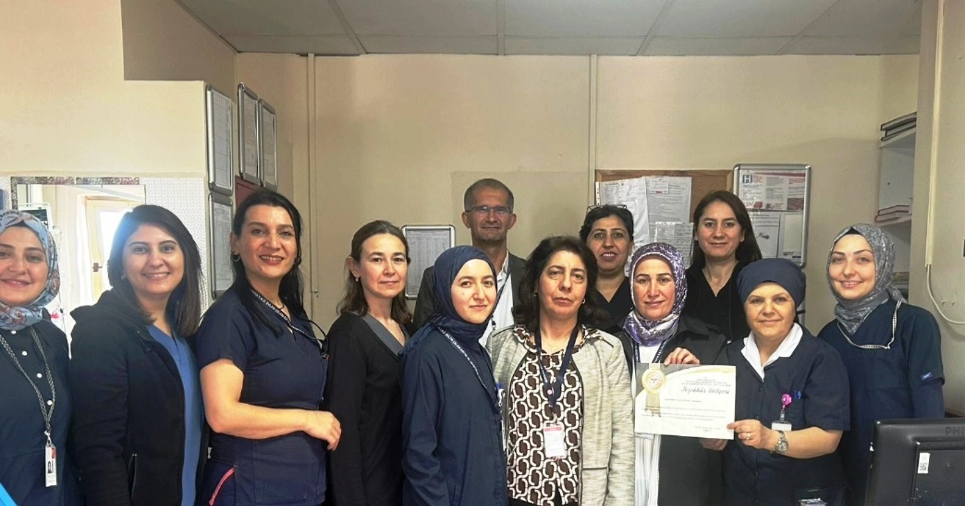 Kütahya Evliya Çelebi Eğitim ve Araştırma Hastanesi’nin ’İnme Ünitesi’ne teşekkür belgesi